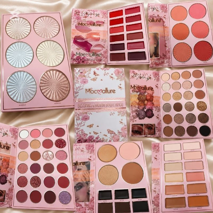Mocallure Eyeshadow &amp; Face &amp; Lips All in one 7 pages book